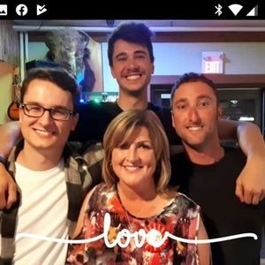 Meet your Posher, Denise